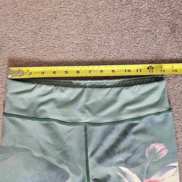 Flower Print Yoga Leggings - Picture 7 of 8